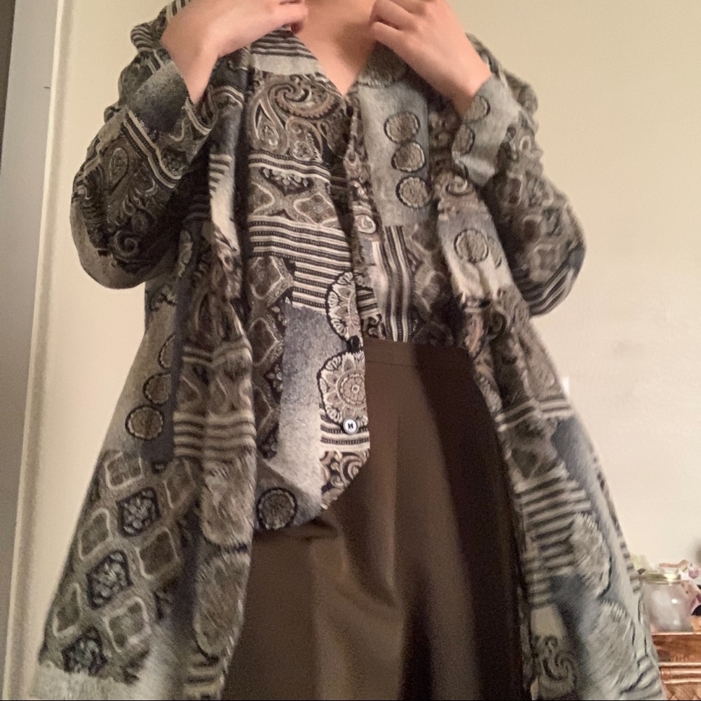 VTG Pyke Ltd. Vest & Long Sleeve Set